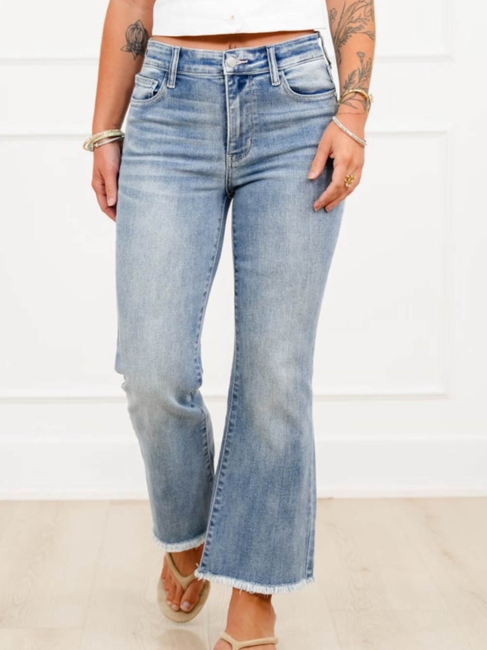 NWT Judy Blue Light Wash Mid Rise Kick Flare Jeans 9/29